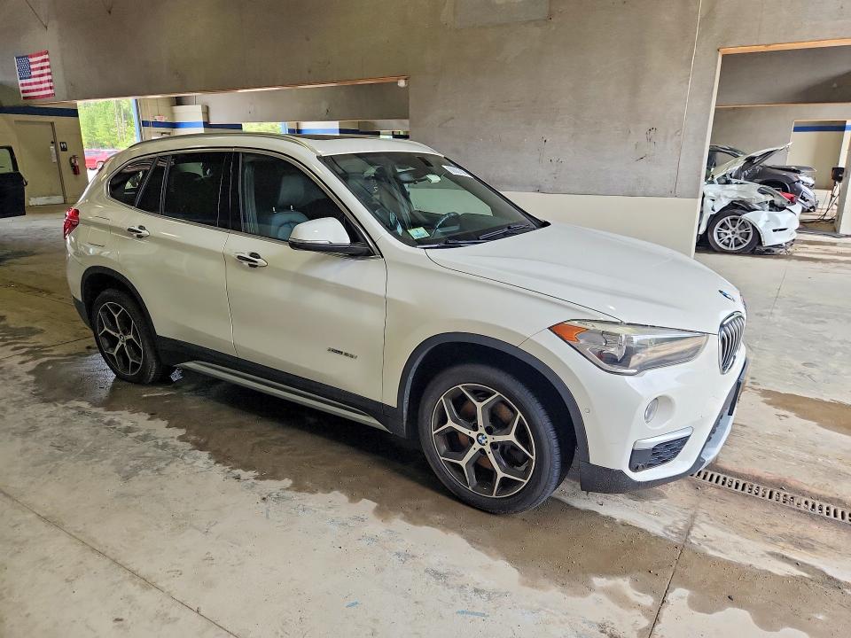 60927706 :رقم المزاد ، WBXHT3C32H5F80695 vin ، 2017 Bmw X1 مزاد بيع