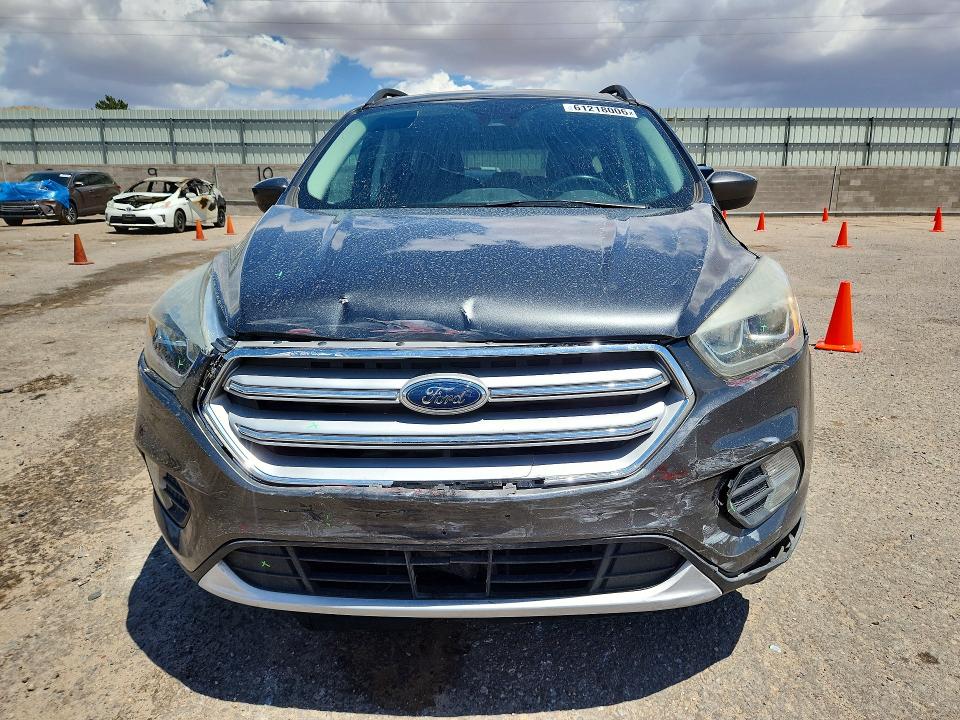 61218006 :رقم المزاد ، 1FMCU9HD1KUA35182 vin ، 2019 Ford Escape مزاد بيع