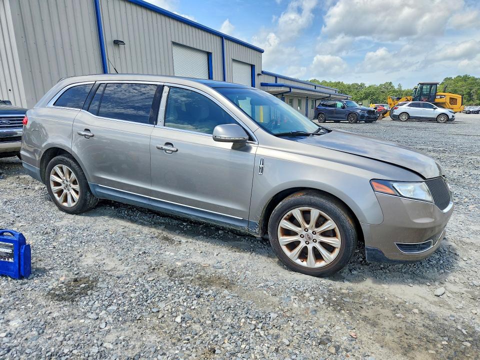 2016 Lincoln Mkt მანქანა იყიდება აუქციონზე, vin: 2LMHJ5AT7GBL03176, აუქციონის ნომერი: 62073526