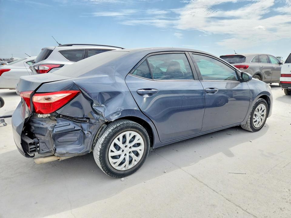 62979406 :رقم المزاد ، 5YFBURHE9KP859498 vin ، 2019 Toyota Corolla مزاد بيع