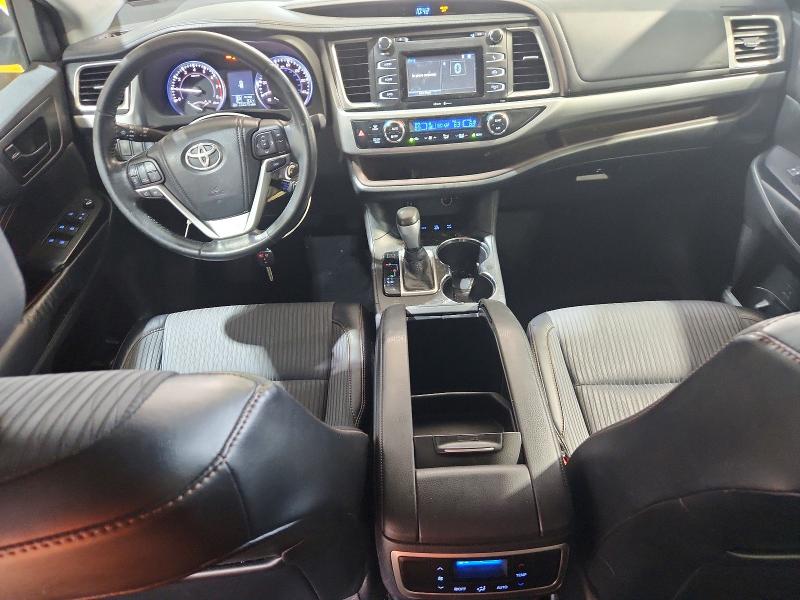 62820146 :رقم المزاد ، 5TDBKRFH6ES049437 vin ، 2014 Toyota Highlander مزاد بيع