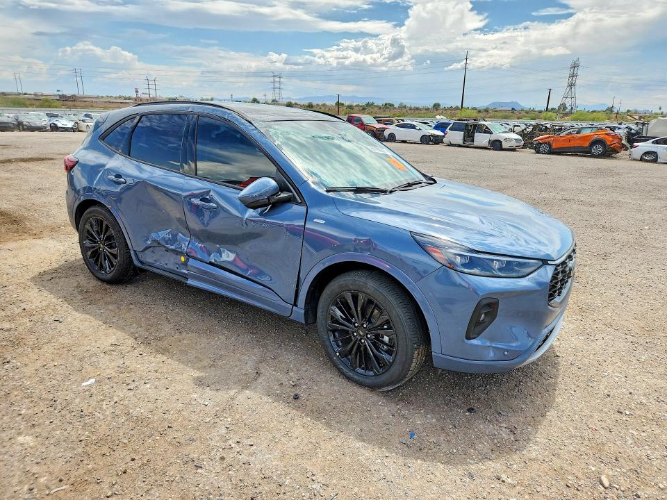2025 Ford Escape მანქანა იყიდება აუქციონზე, vin: 1FMCU9PZ7SUA60133, აუქციონის ნომერი: 61189396