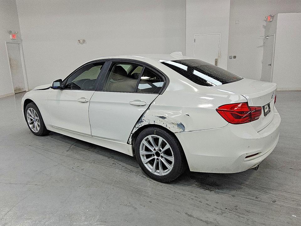 58576646 :رقم المزاد ، WBA8A9C53HK619488 vin ، 2017 Bmw 320 مزاد بيع