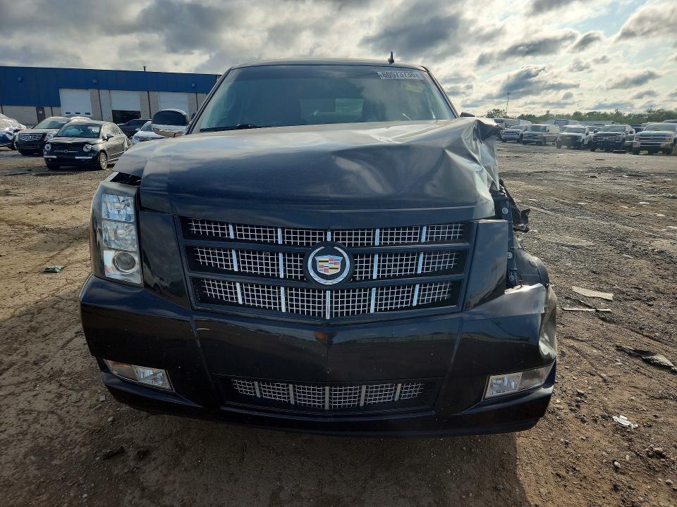 2012 Cadillac Escalade მანქანა იყიდება აუქციონზე, vin: 1GYS4CEF1CR292117, აუქციონის ნომერი: 60573736