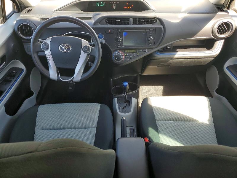 61238416 :رقم المزاد ، JTDKDTB38D1052160 vin ، 2013 Toyota Prius C مزاد بيع