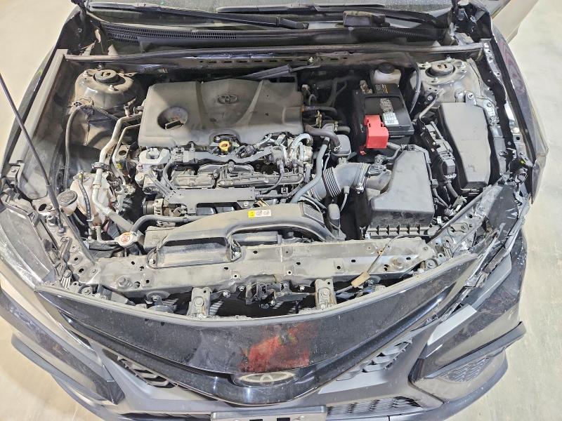 62930796 :رقم المزاد ، 4T1G11BK6NU069318 vin ، 2022 Toyota Camry مزاد بيع