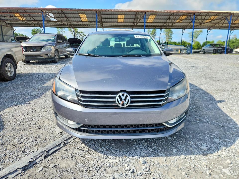 Продажа на аукционе авто 2015 Volkswagen Passat, vin: 1VWAS7A38FC071306, номер лота: 61752906