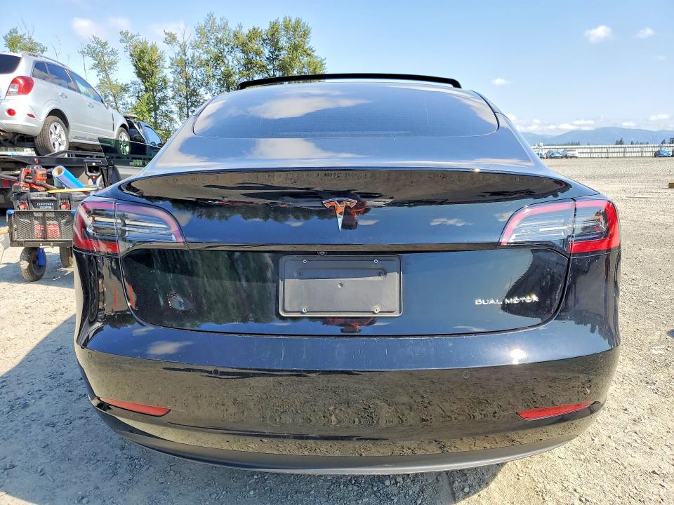 62081926 :رقم المزاد ، 5YJ3E1EB9NF337578 vin ، 2022 Tesla Model 3 مزاد بيع