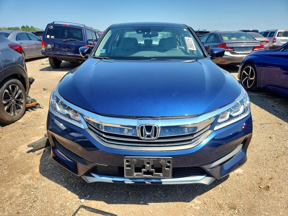59661816 :رقم المزاد ، 1HGCR2F40HA172819 vin ، 2017 Honda Accord مزاد بيع