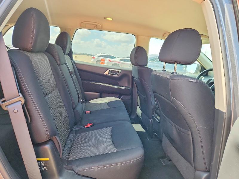 Продажа на аукционе авто 2017 Nissan Pathfinder, vin: 5N1DR2MN4HC672593, номер лота: 59845366