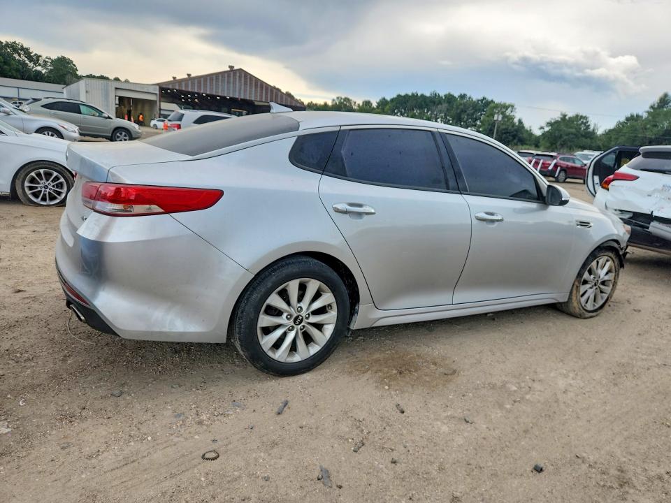 2016 Kia Optima მანქანა იყიდება აუქციონზე, vin: 5XXGU4L30GG077721, აუქციონის ნომერი: 59401566