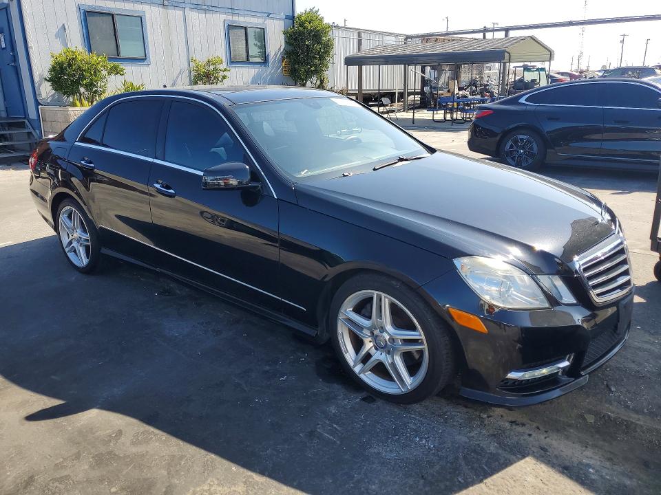 63372596 :رقم المزاد ، WDDHF5KB5DA747421 vin ، 2013 Mercedes-benz E مزاد بيع