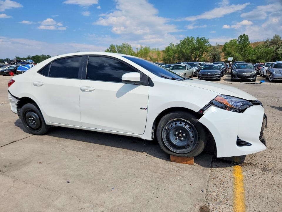 2018 Toyota Corolla მანქანა იყიდება აუქციონზე, vin: 5YFBURHEXJP816626, აუქციონის ნომერი: 63377316