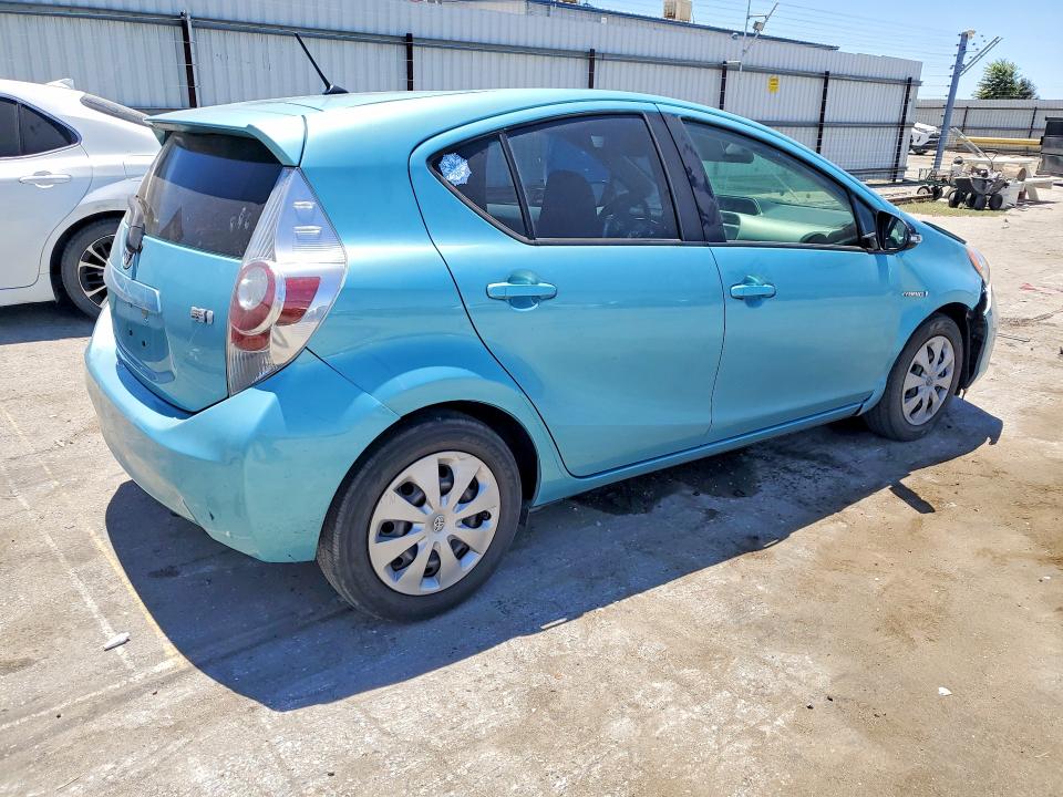 Продажа на аукционе авто 2012 Toyota Prius C, vin: JTDKDTB37C1011484, номер лота: 60717826