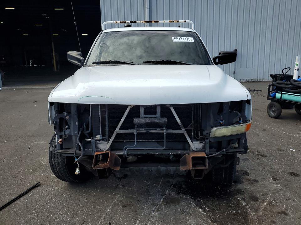 2001 Chevrolet Silverado მანქანა იყიდება აუქციონზე, vin: 1GBHC24U01E210853, აუქციონის ნომერი: 60421176