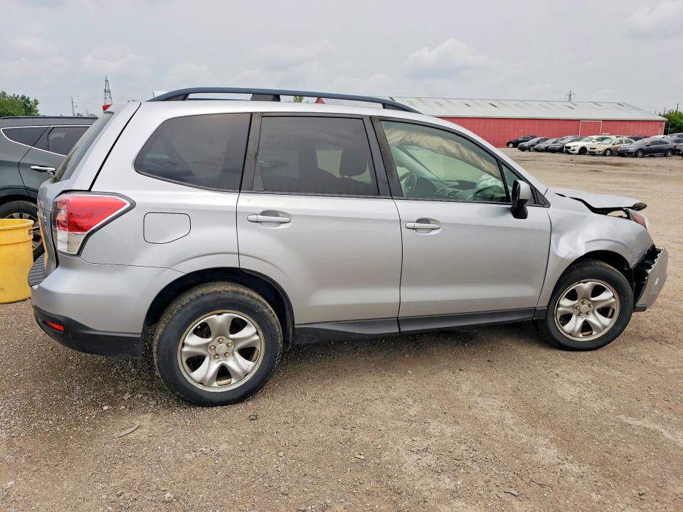 62122156 :رقم المزاد ، JF2SJEBC1JH571477 vin ، 2018 Subaru Forester مزاد بيع
