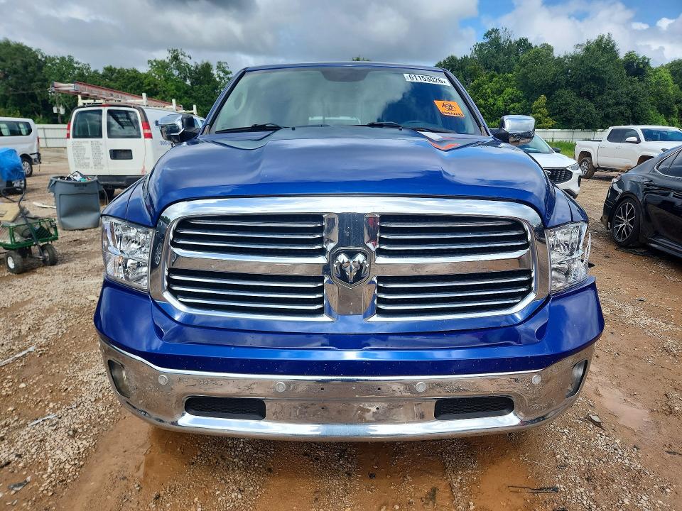 61153026 :رقم المزاد ، 1C6RR6LTXHS622652 vin ، 2017 Ram 1500 مزاد بيع