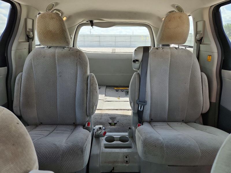 Продажа на аукционе авто 2011 Toyota Sienna, vin: 5TDKK3DC7BS063606, номер лота: 60630916