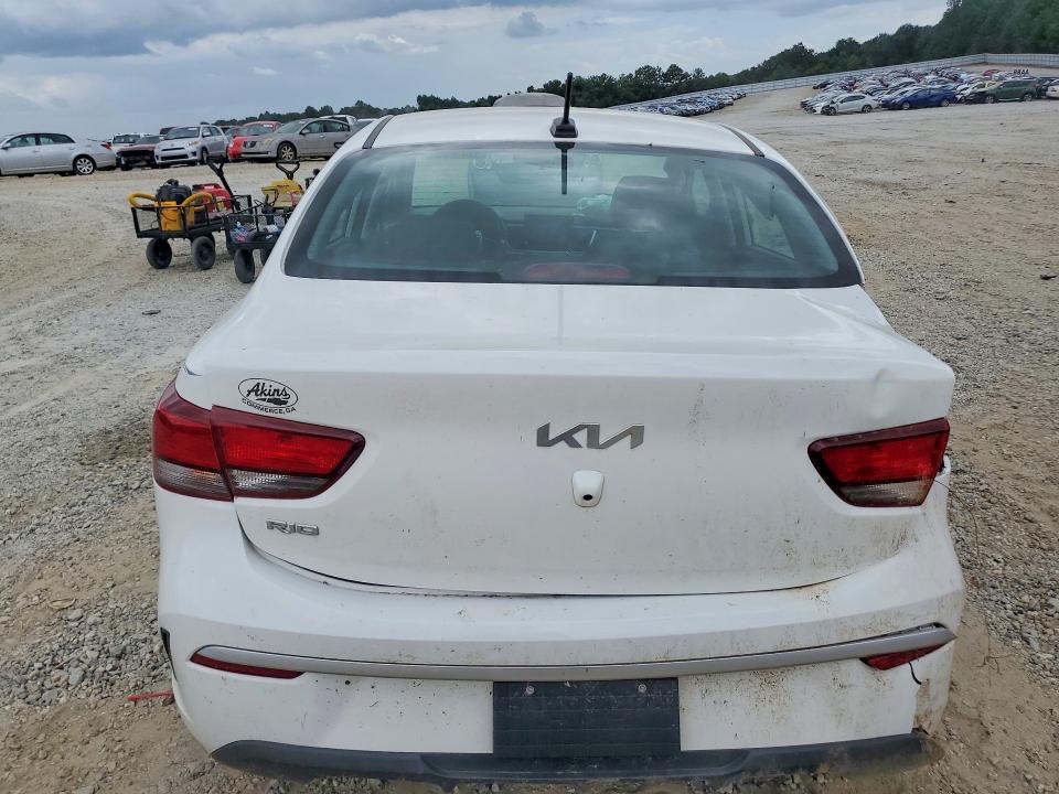 62438036 :رقم المزاد ، 3KPA24AD8NE434172 vin ، 2022 Kia Rio مزاد بيع