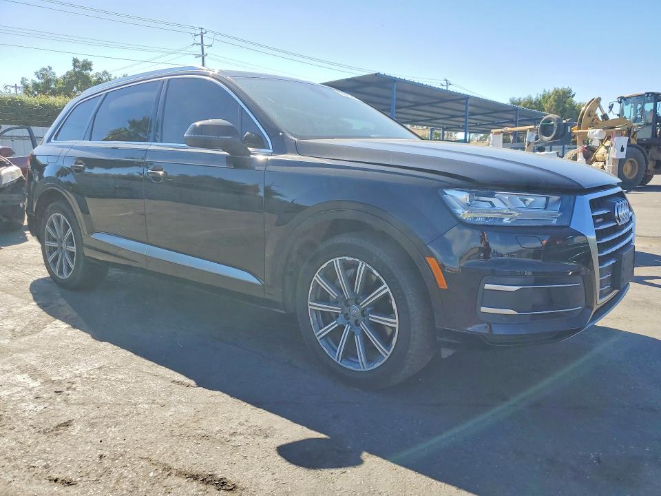 2018 Audi Q7 მანქანა იყიდება აუქციონზე, vin: WA1LAAF70JD005787, აუქციონის ნომერი: 59843316