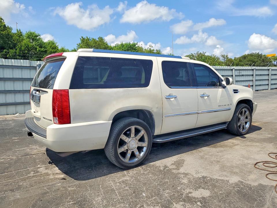 62826706 :رقم المزاد ، 1GYFK66878R271742 vin ، 2008 Cadillac Escalade مزاد بيع