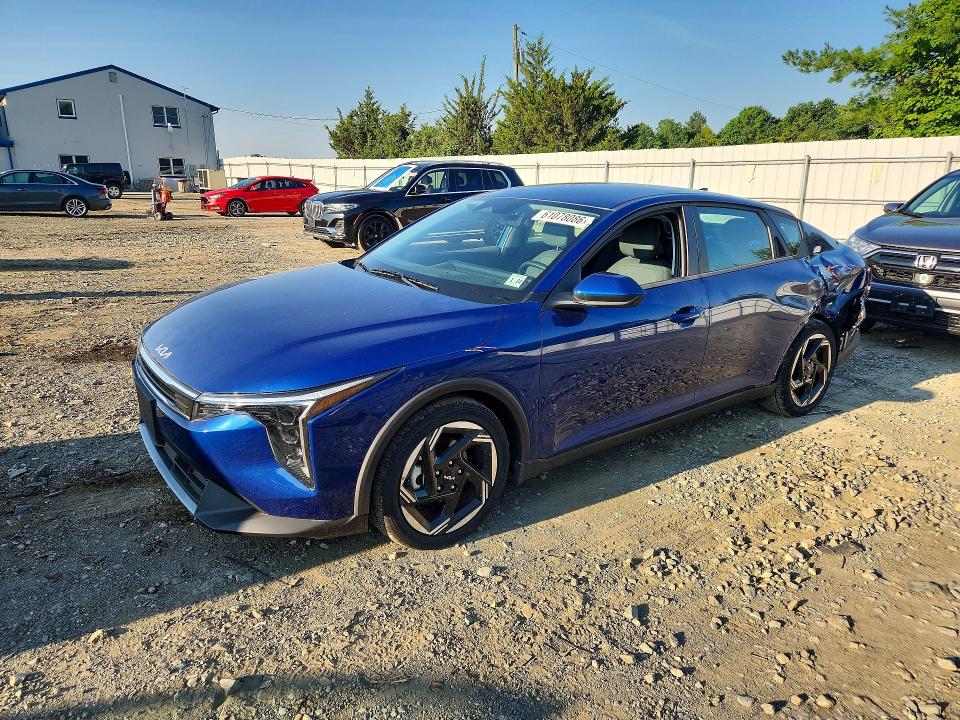 Продажа на аукционе авто 2025 Kia K4, vin: 3KPFU4DE1SE120881, номер лота: 61078086