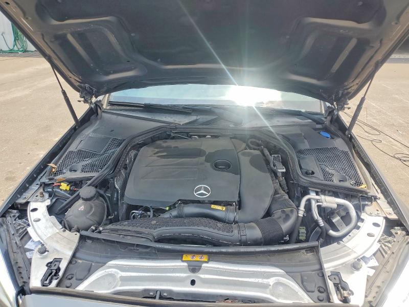 62980136 :رقم المزاد ، W1KWF8DB7MR640023 vin ، 2021 Mercedes-benz C مزاد بيع