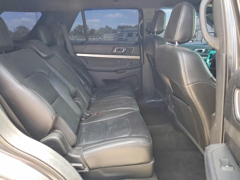 62957736 :رقم المزاد ، 1FM5K7D82JGA97621 vin ، 2018 Ford Explorer مزاد بيع