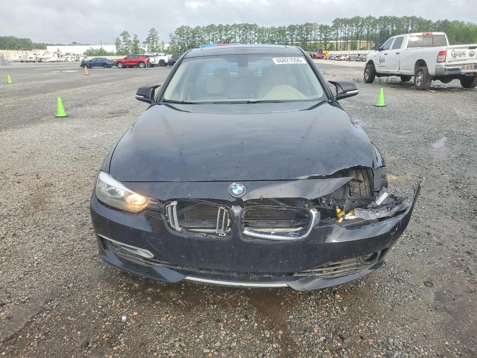 60821556 :رقم المزاد ، WBA3C1G51DNR49378 vin ، 2013 Bmw 328 مزاد بيع