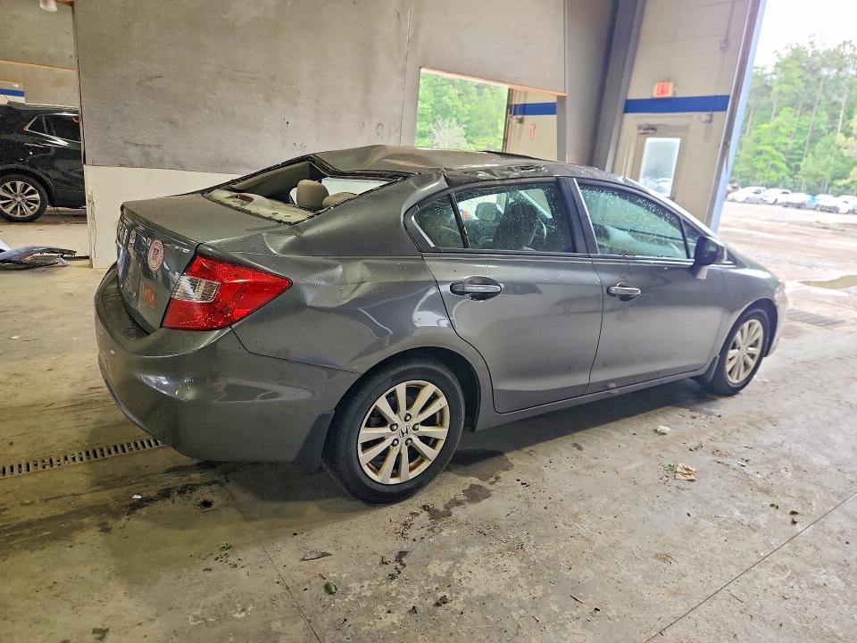 60290036 :رقم المزاد ، 19XFB2F8XCE382045 vin ، 2012 Honda Civic مزاد بيع