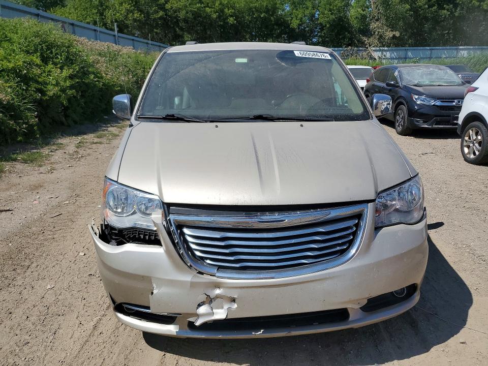 2016 Chrysler Town & Country მანქანა იყიდება აუქციონზე, vin: 2C4RC1CG1GR190954, აუქციონის ნომერი: 60958676