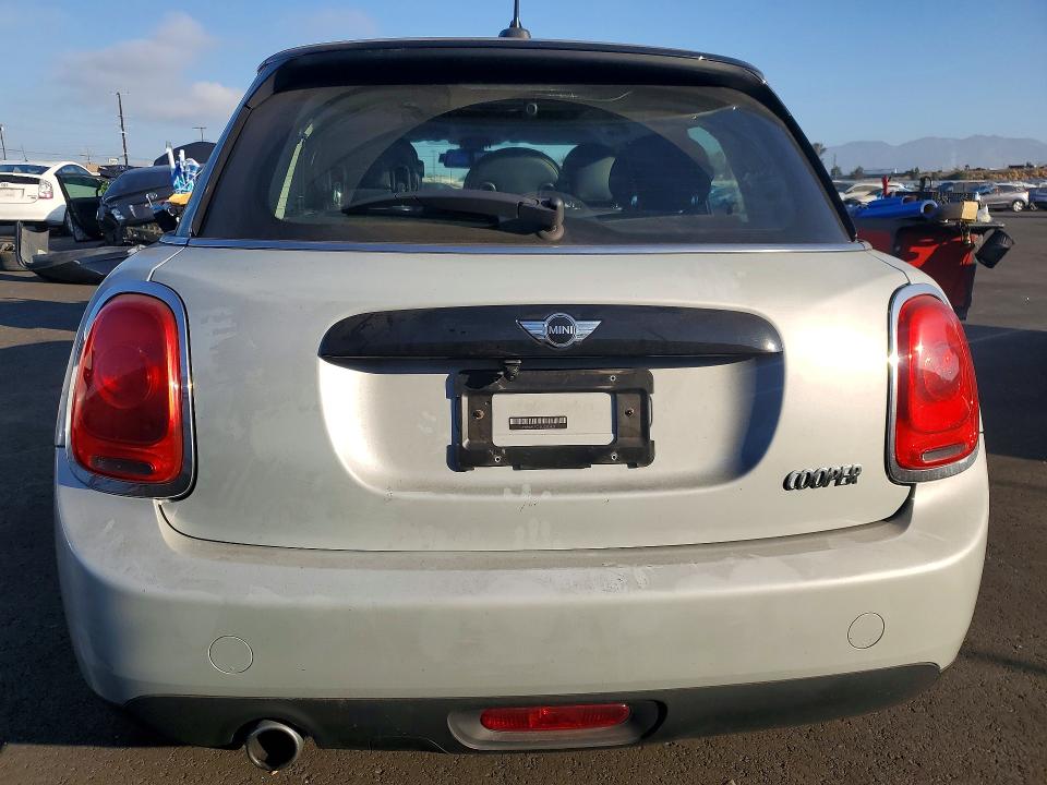 Aukcja sprzedaży 2016 Mini Cooper, vin: WMWXU1C55G2D10823, numer aukcji: 61818636