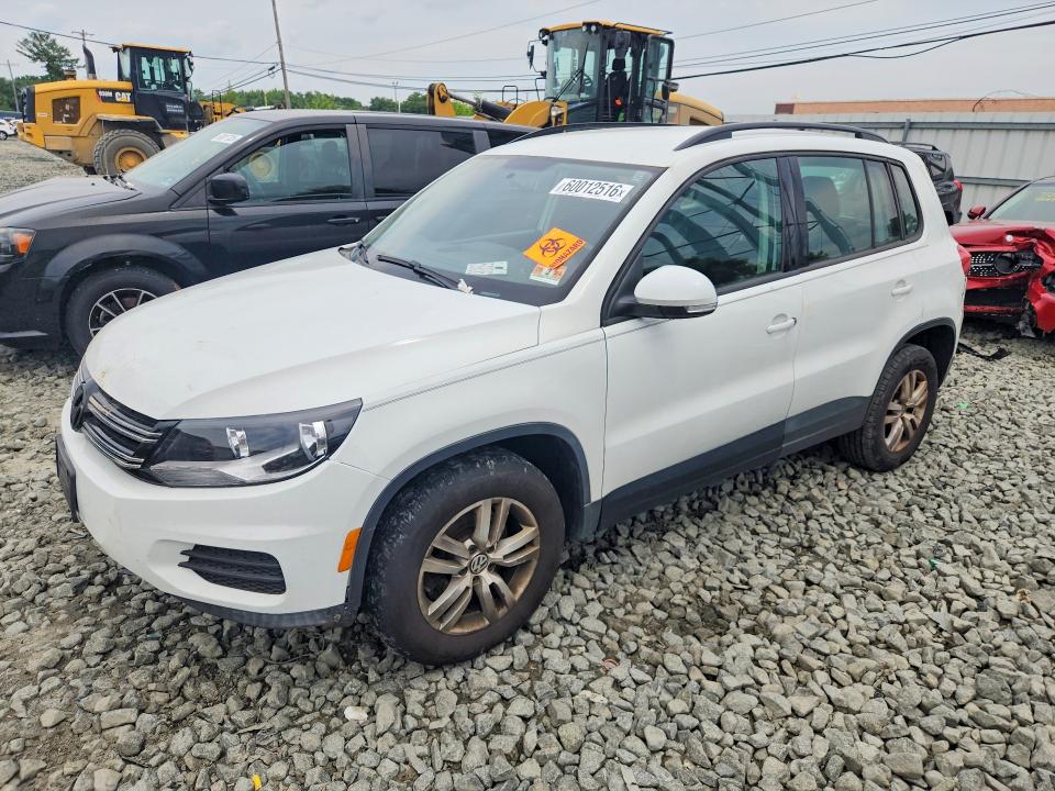 60012516 :رقم المزاد ، WVGBV7AX2FW518952 vin ، 2015 Volkswagen Tiguan مزاد بيع