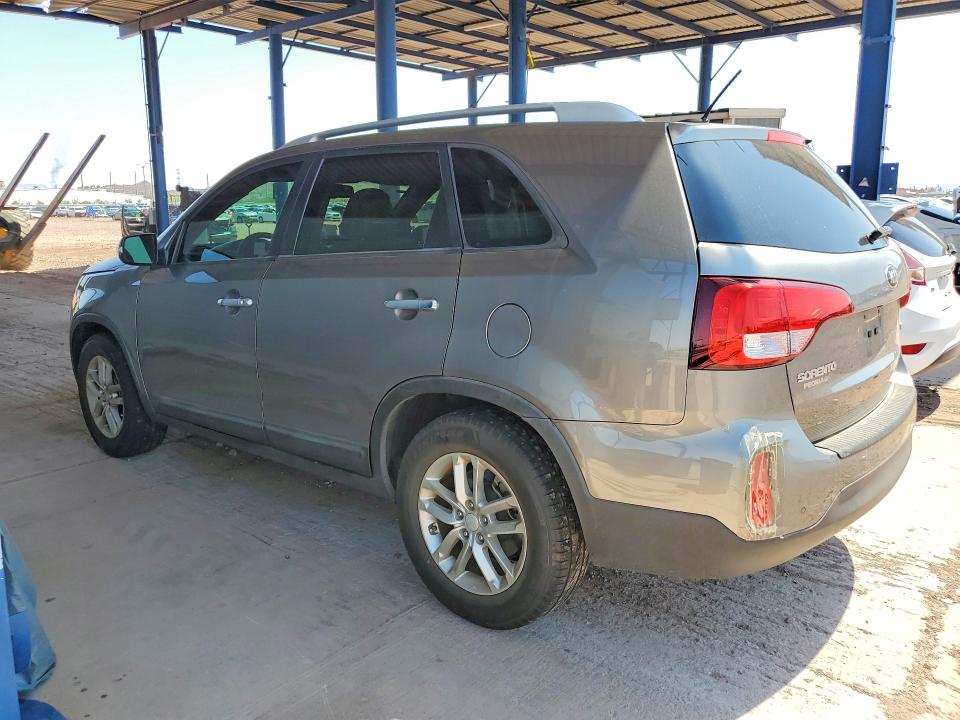 62610266 :رقم المزاد ، 5XYKT4A6XFG602515 vin ، 2015 Kia Sorento مزاد بيع