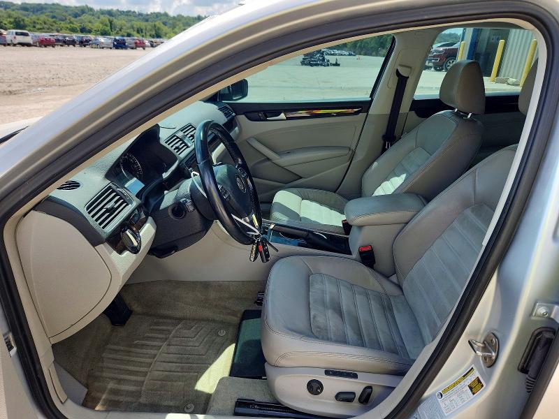 59159606 :رقم المزاد ، 1VWCV7A39FC076921 vin ، 2015 Volkswagen Passat مزاد بيع