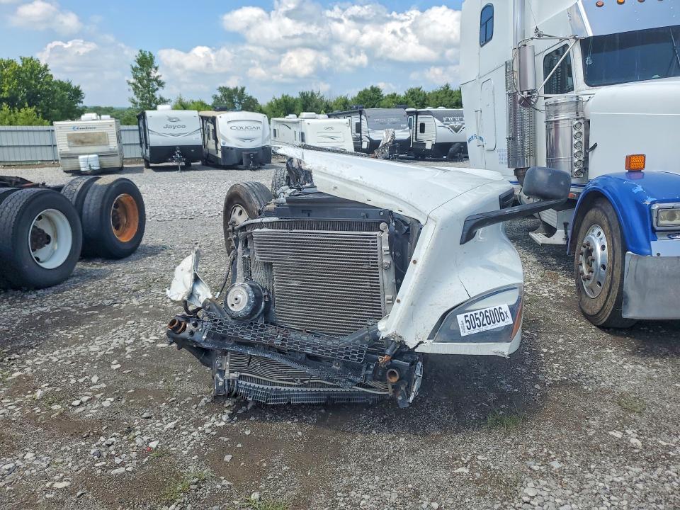 Продажа на аукционе авто 2023 Freightliner Cascadia 126, vin: 3AKJHHDR3PSUJ8515, номер лота: 50526006