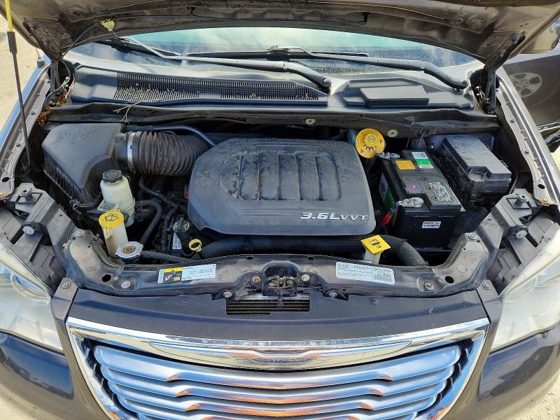 60648626 :رقم المزاد ، 2C4RC1BGXGR186063 vin ، 2016 Chrysler Town & Country مزاد بيع