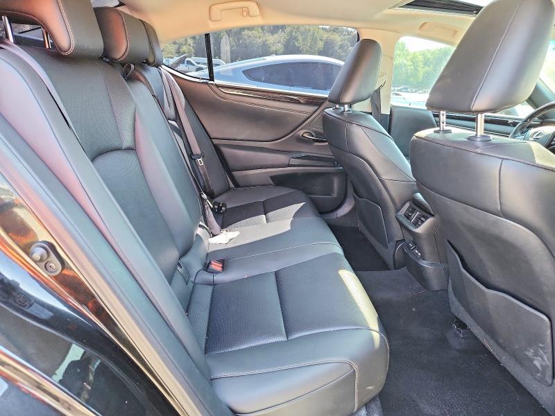 61403386 :رقم المزاد ، 58ADZ1B10LU078685 vin ، 2020 Lexus Es مزاد بيع