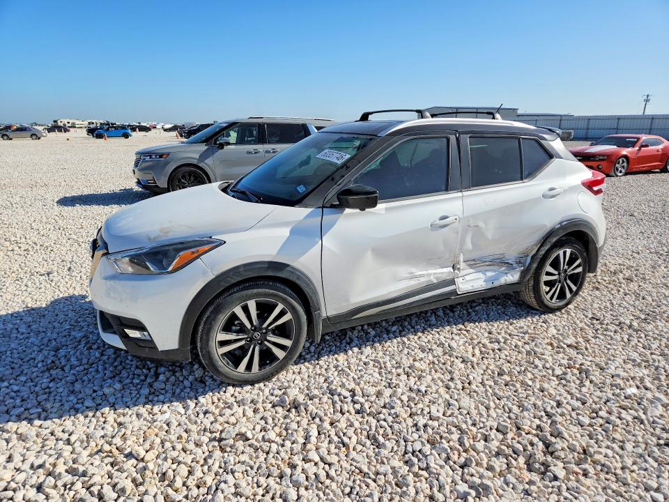 Продаж на аукціоні авто 2018 Nissan Kicks, vin: 3N1CP5CU5JL536681, номер лоту: 60357746