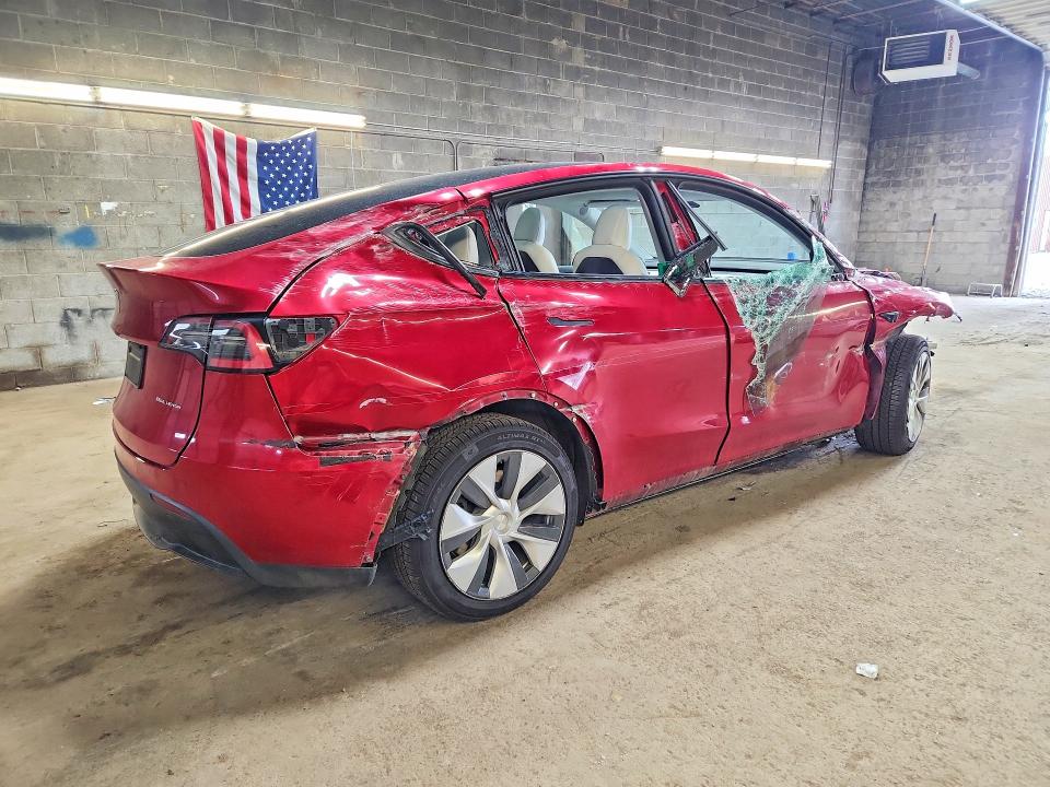 62389666 :رقم المزاد ، 5YJYGDEEXMF095958 vin ، 2021 Tesla Model Y مزاد بيع