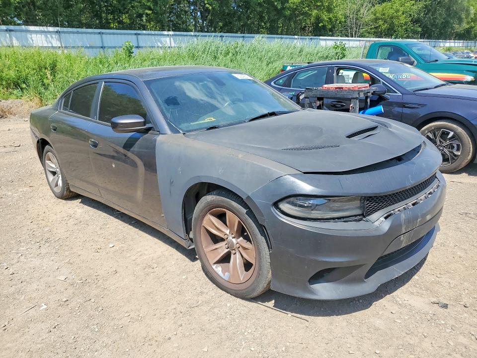 60040676 :رقم المزاد ، 2C3CDXHG3FH835627 vin ، 2015 Dodge Charger مزاد بيع