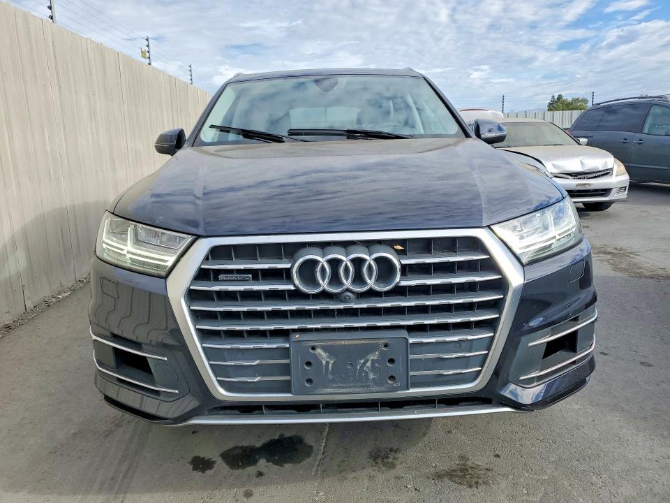 2017 Audi Q7 მანქანა იყიდება აუქციონზე, vin: WA1LAAF75HD032851, აუქციონის ნომერი: 60566456