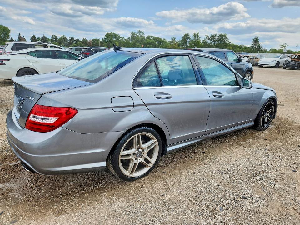Продаж на аукціоні авто 2014 Mercedes-benz C, vin: WDDGF8AB2EG209899, номер лоту: 60653476