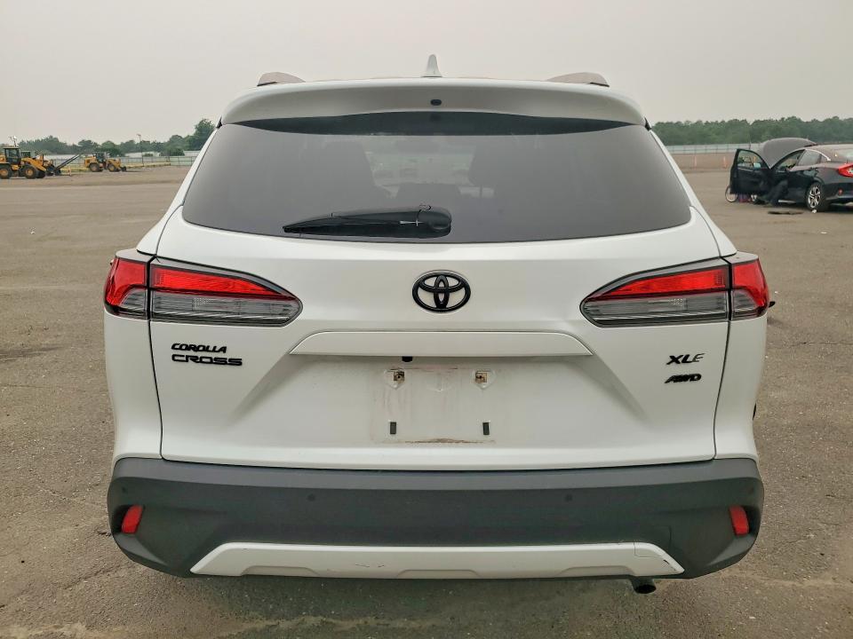 59405366 :رقم المزاد ، 7MUDAABG4NV012788 vin ، 2022 Toyota Corolla Cross مزاد بيع