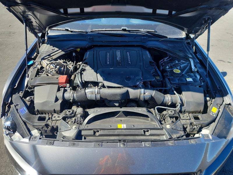 Продаж на аукціоні авто 2017 Jaguar Xe, vin: SAJAE4BV6HA957164, номер лоту: 62637026