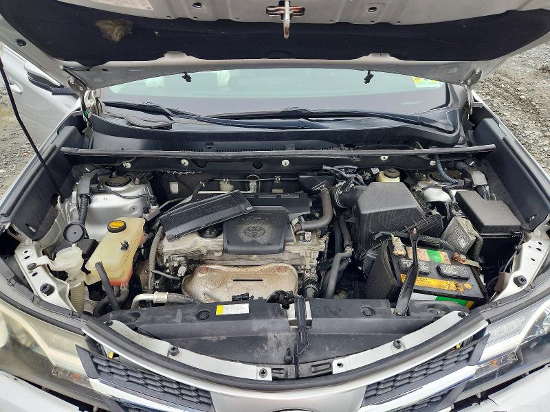 60280496 :رقم المزاد ، 2T3RFREV5FW319218 vin ، 2015 Toyota Rav4 مزاد بيع
