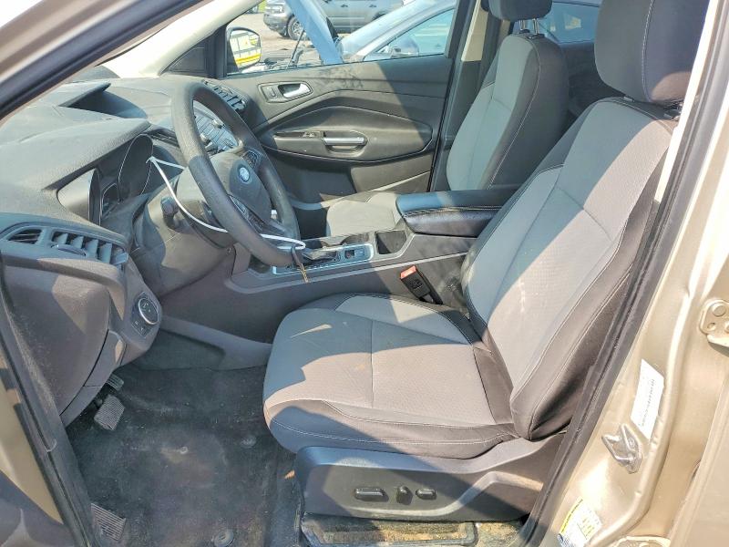 2017 Ford Escape მანქანა იყიდება აუქციონზე, vin: 1FMCU0GD7HUE06674, აუქციონის ნომერი: 60916816
