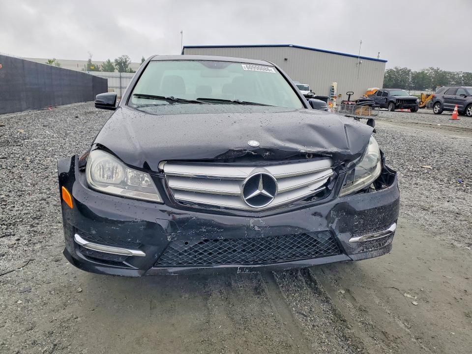 Продаж на аукціоні авто 2012 Mercedes-benz C, vin: WDDGF8BBXCA692055, номер лоту: 60990086