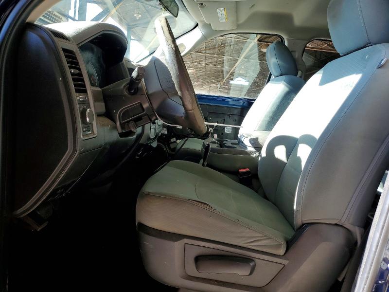62666016 :رقم المزاد ، 3C6UR5CLXJG137171 vin ، 2018 Ram 2500 مزاد بيع