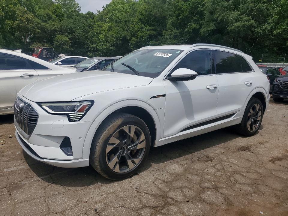 Продажа на аукционе авто 2021 Audi E-tron, vin: WA1LAAGEXMB024151, номер лота: 61398726